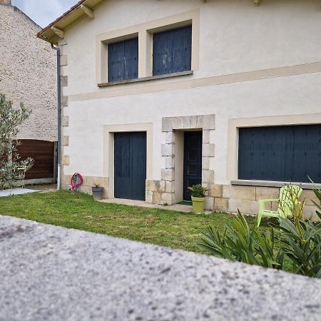 Maison Typique Royannaise Dans Un Quartier Calme Exterior photo